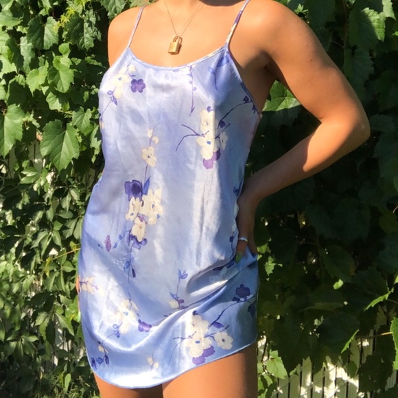 Dresses & Skirts - VINTAGE FLORAL SLIP DRESS